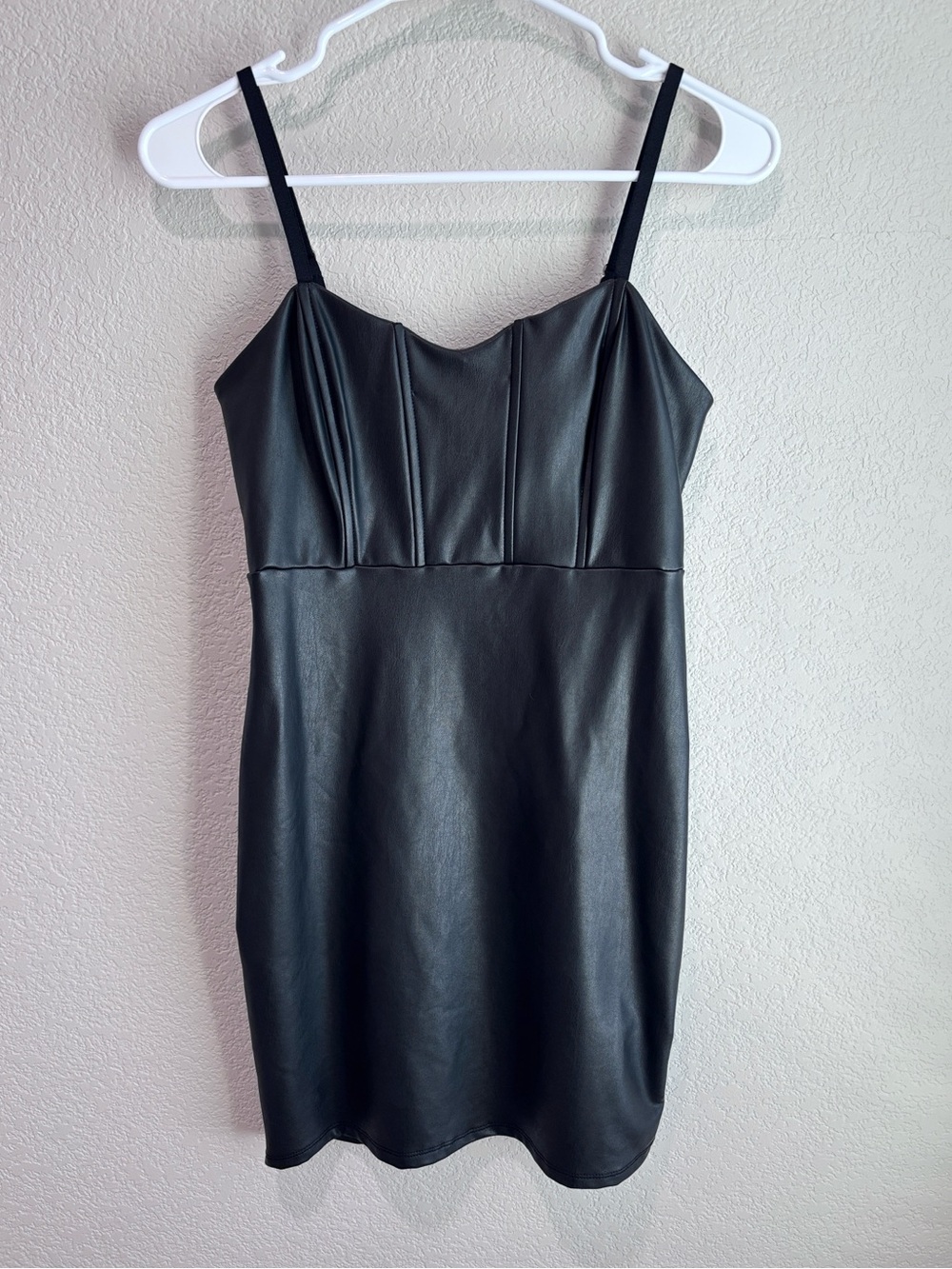 Guess Faux Leather Mini Dress Black Fitted Women’s Size Small